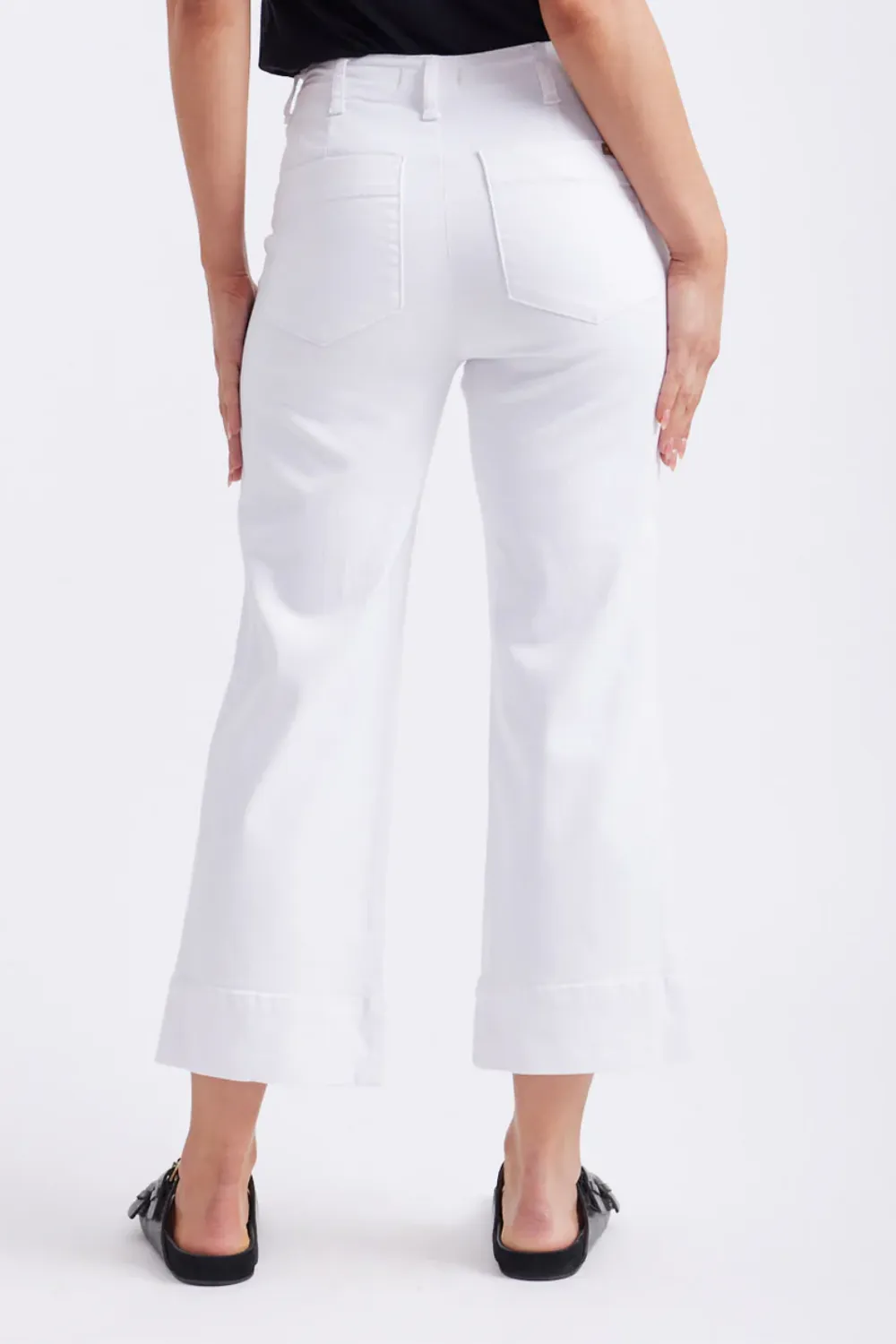 Celeste Pant in Snow White