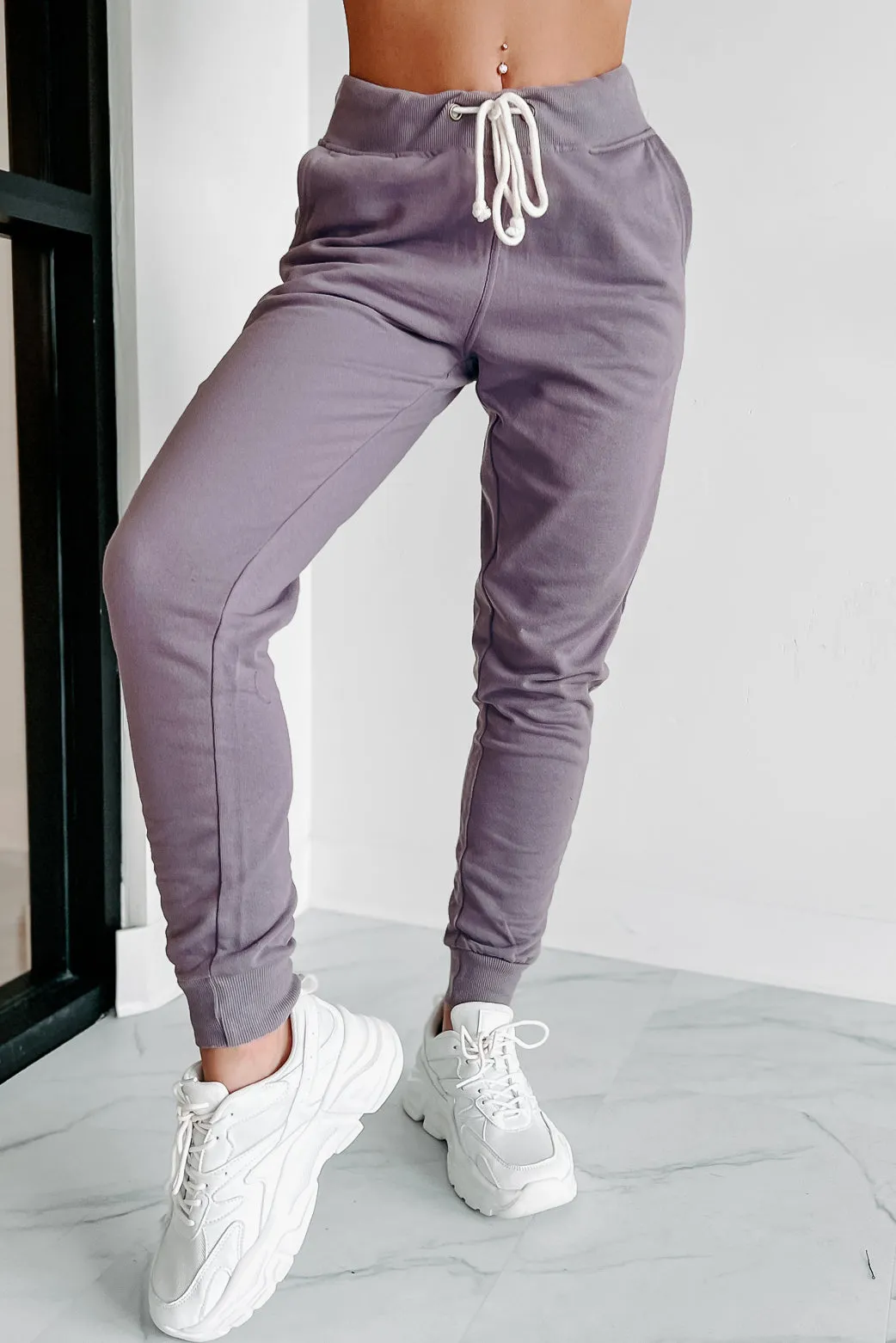 Comfortably Cool Zip-Front Crop Hoodie & Jogger Set (Dusty Purple)