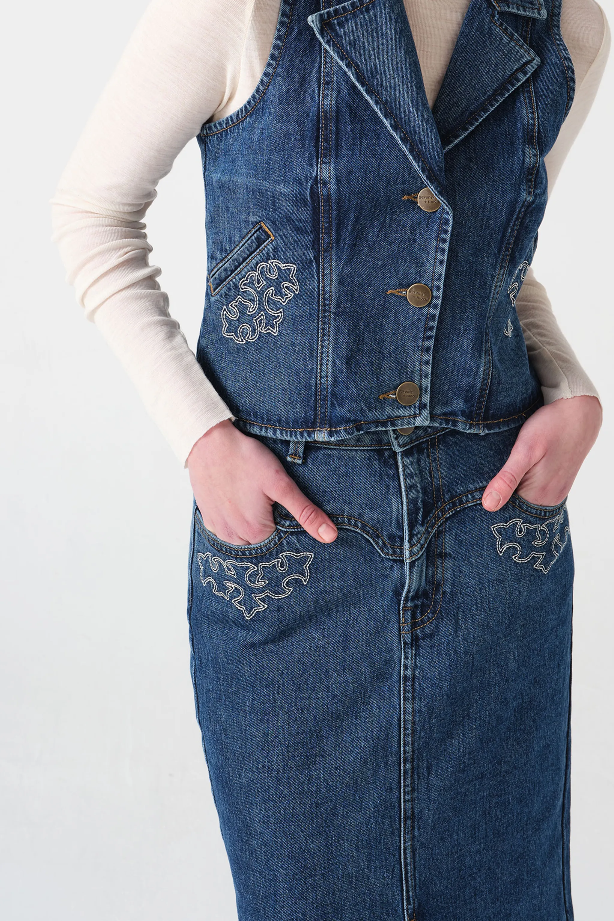 Embroidered Mia Vest in Idaho Vintage