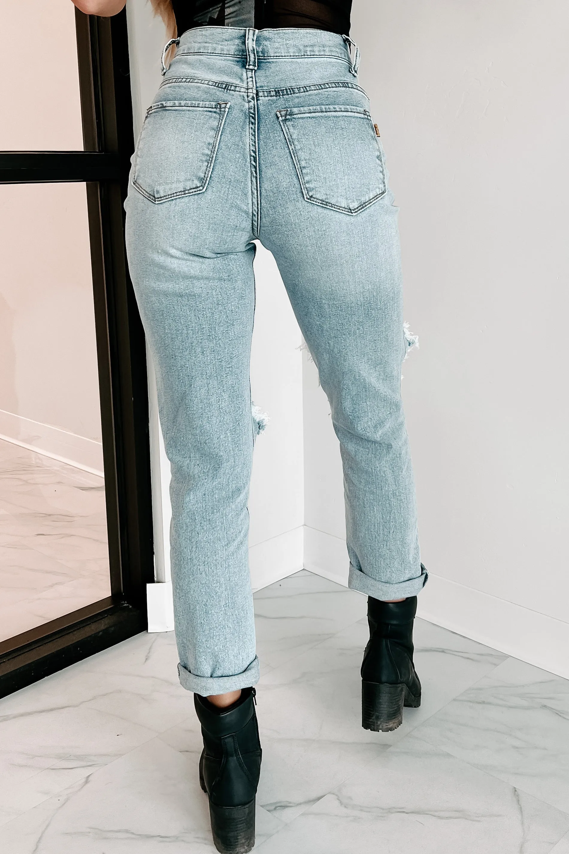 Hayes High Rise Distressed Boyfriend Jeans (Light)