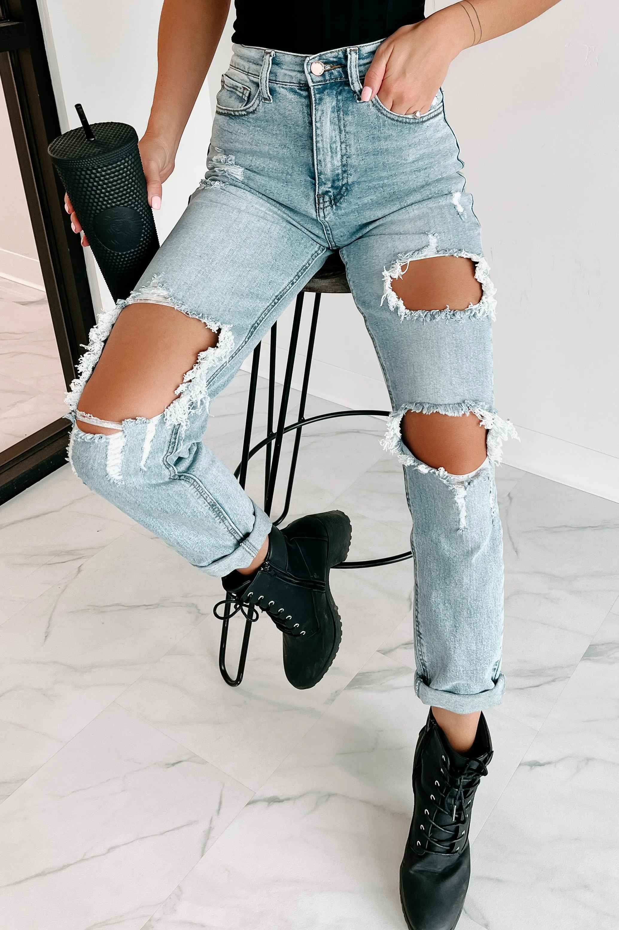 Hayes High Rise Distressed Boyfriend Jeans (Light)