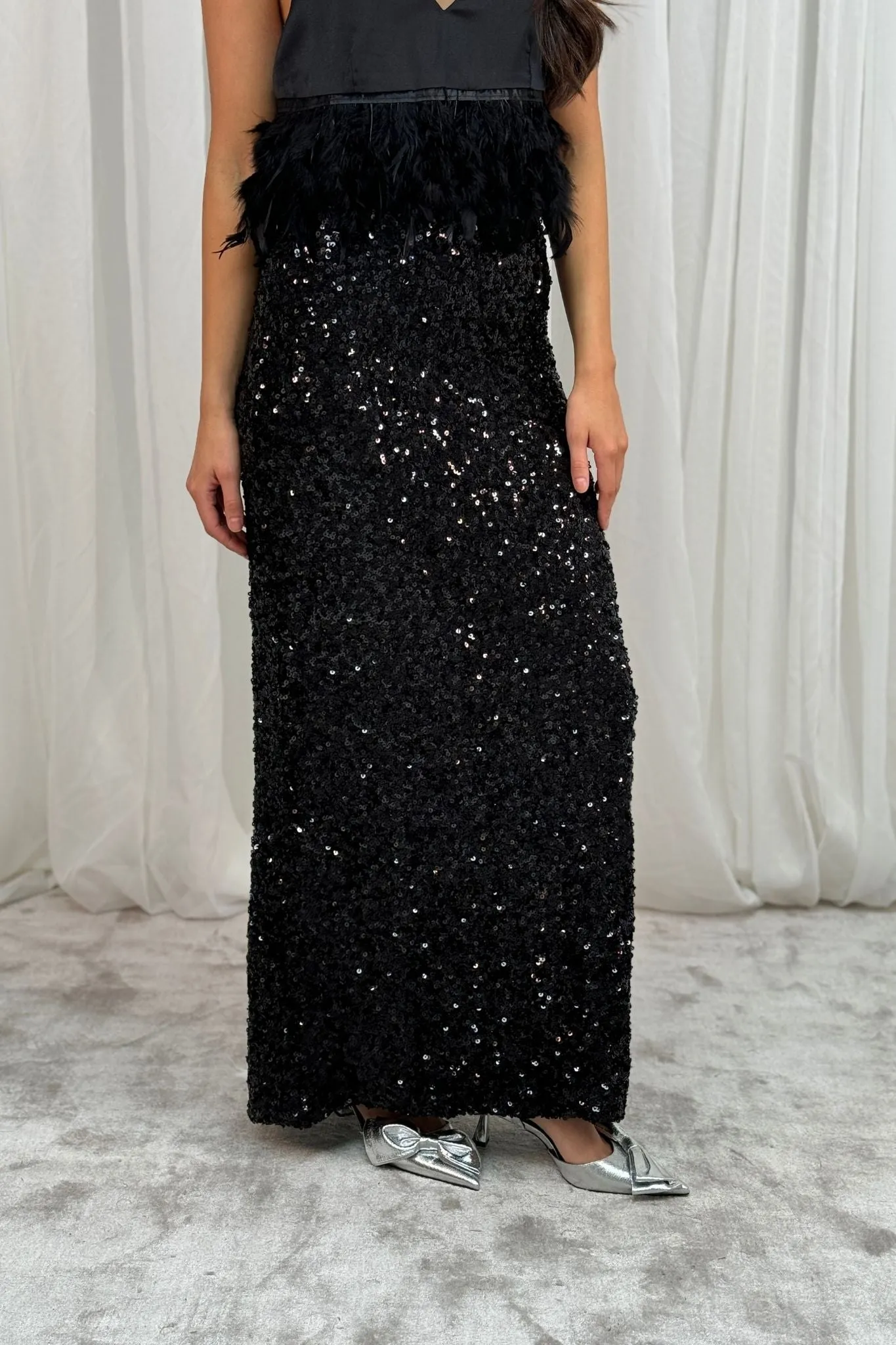 Holly Sequin Maxi Skirt In Black