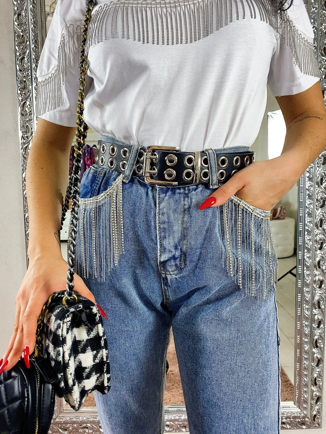 Jeans con ciondoli in strass