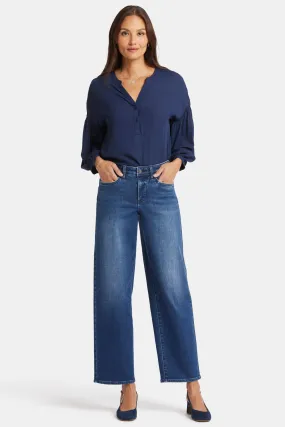 Jemma Barrel Jeans In Petite - Moonlight