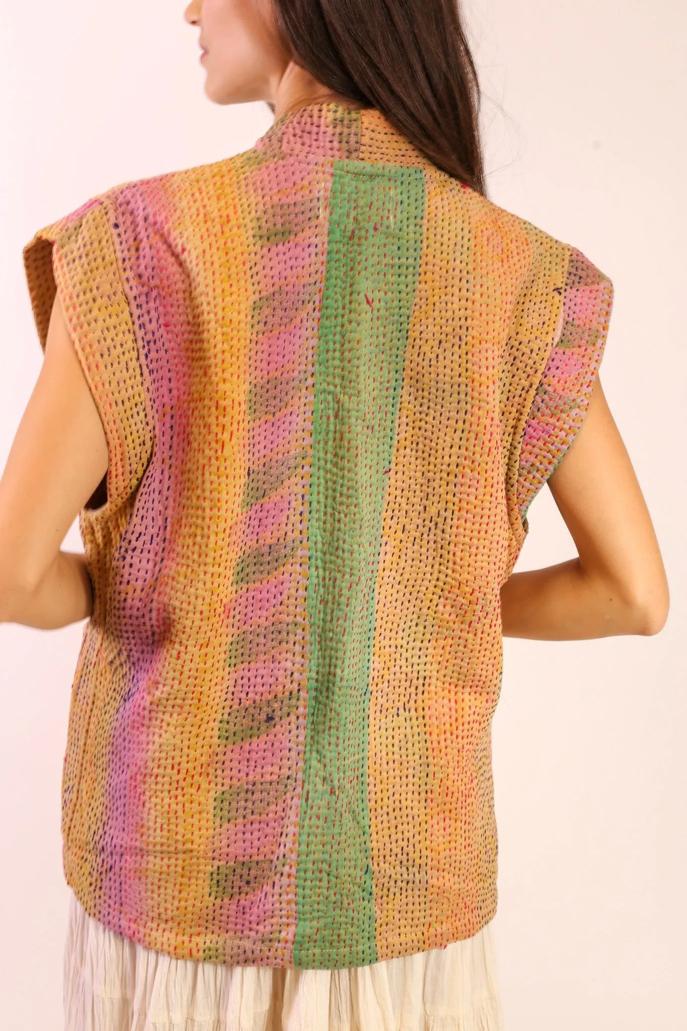 KANTHA VEST TIRA