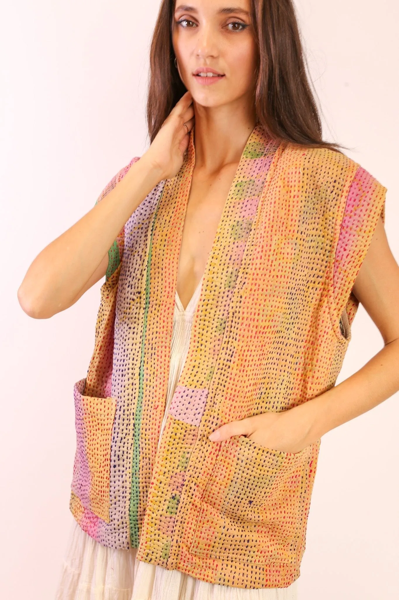 KANTHA VEST TIRA