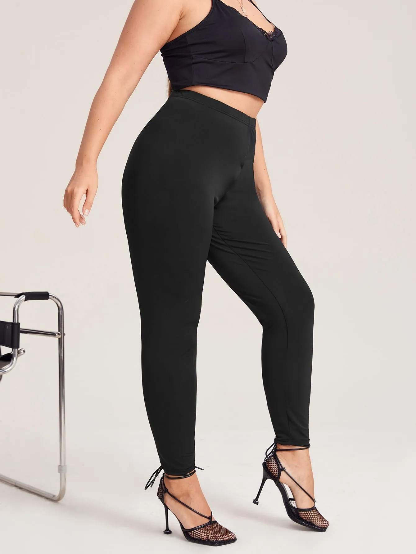 Letter Rhinestone Cropped Plus Size Leggings