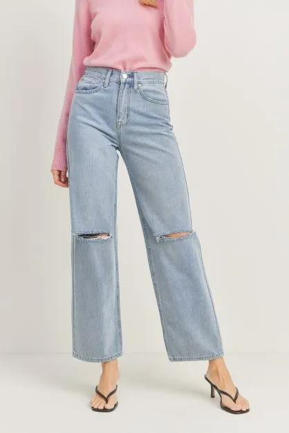 Minimal Distressed Skater Jean Light Denim