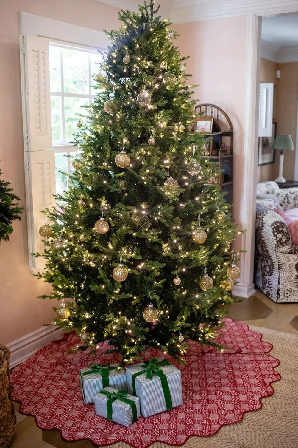 Rouge Patchwork Tree Skirt