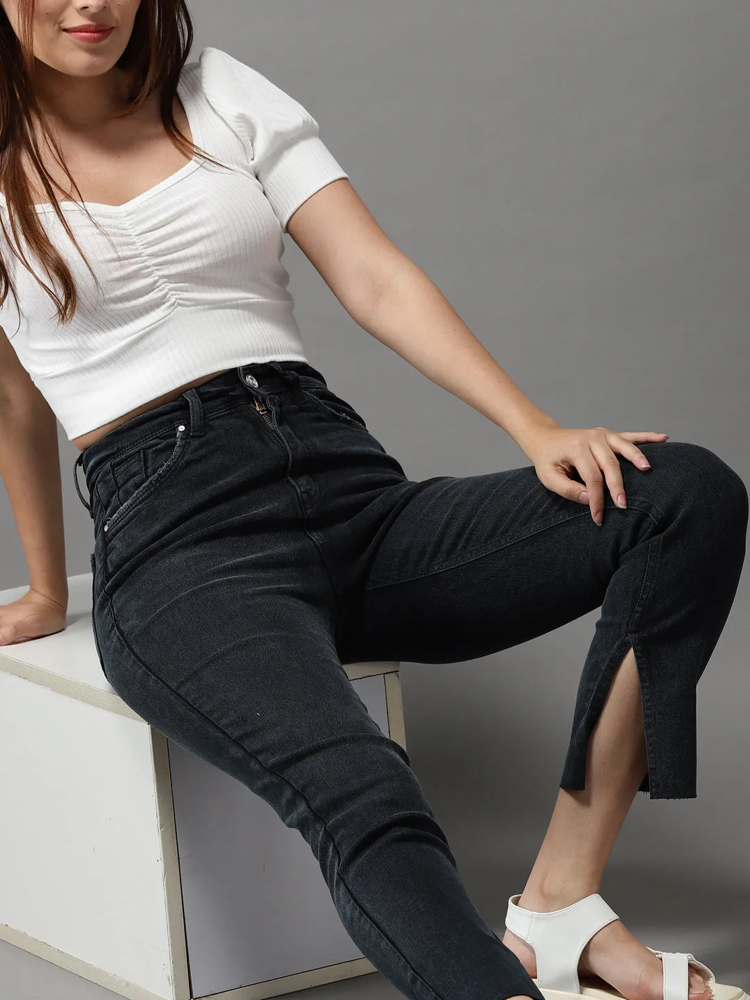 Women's Charcoal Solid Slim Fit Denim Jeans