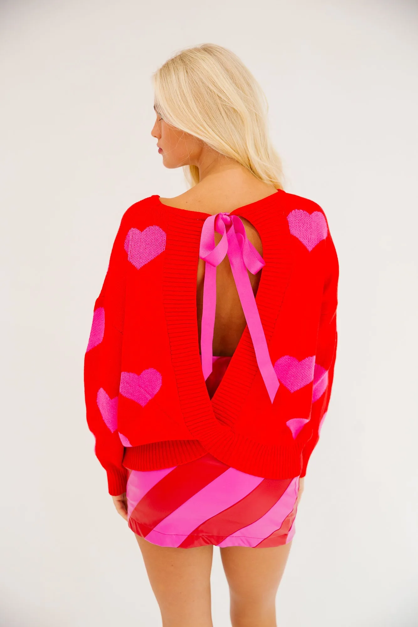 WRAP QUEEN HEART SWEATER